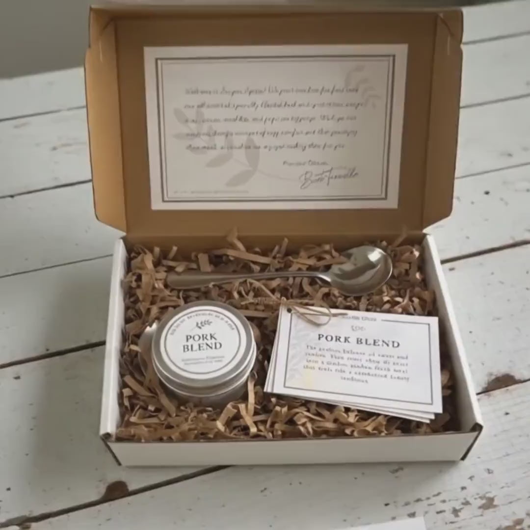 Gourmet Pork Rub Seasoning Gift Box | Salt Free Heart Healthy BBQ Dry Rub, Grilling Seasoning with Spoon, Gift for Men Dad